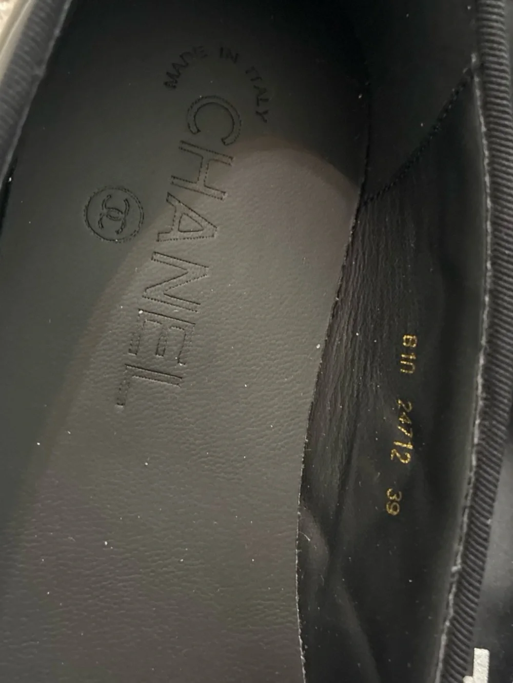CHANEL Black Quilted Leather women’s ballet shoes with Red Sole Accent